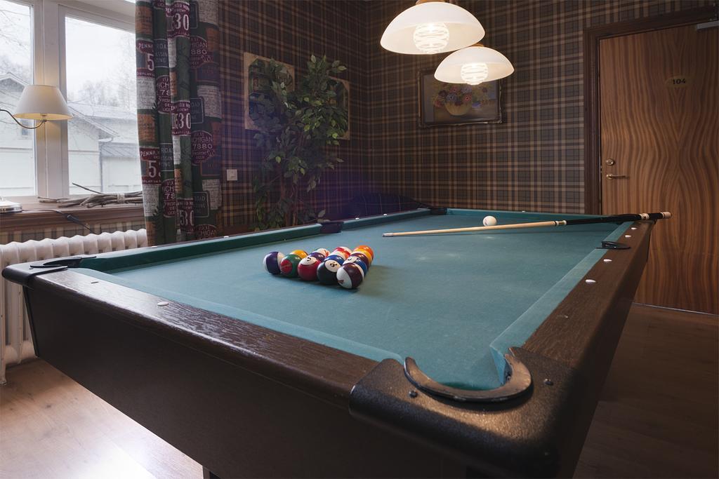 Hotell Aina Kvissleby Bagian luar foto